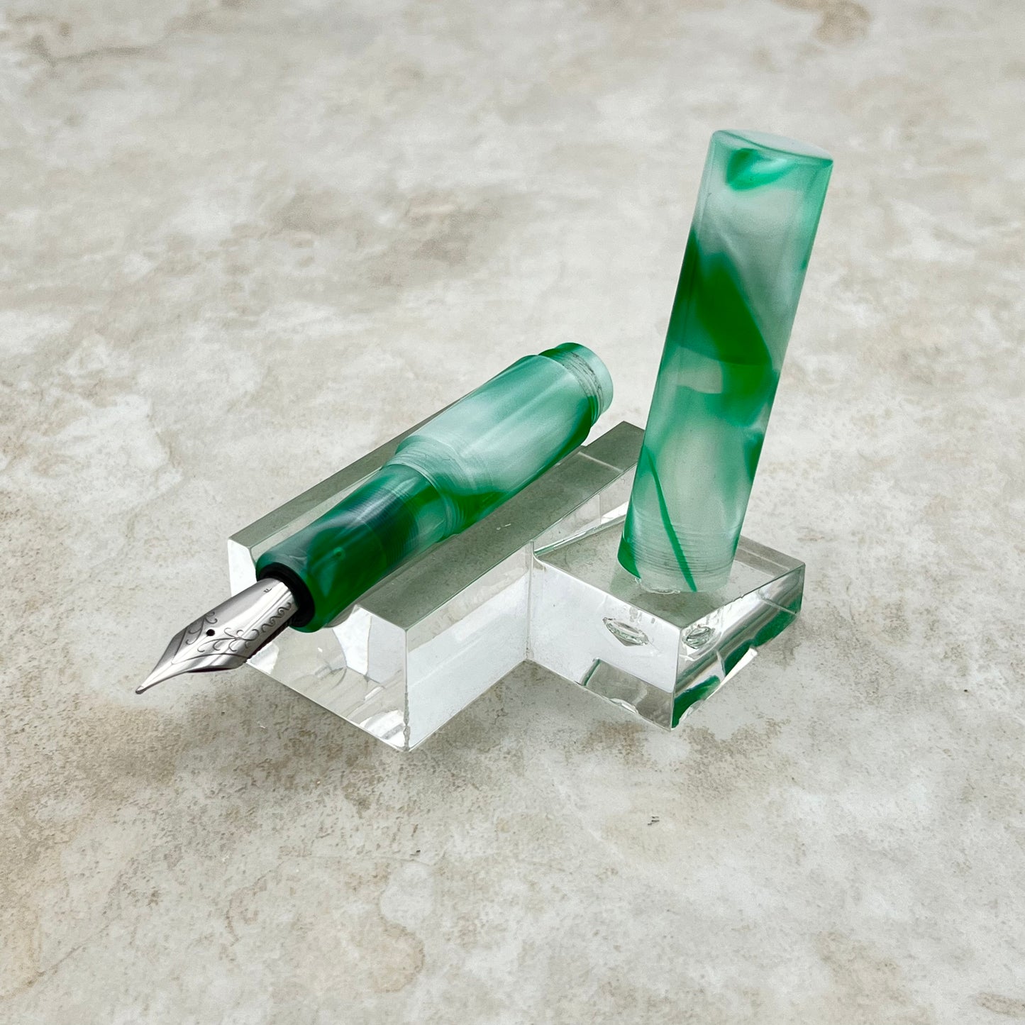 Pocket Fountain Pen - Icy Shamrock